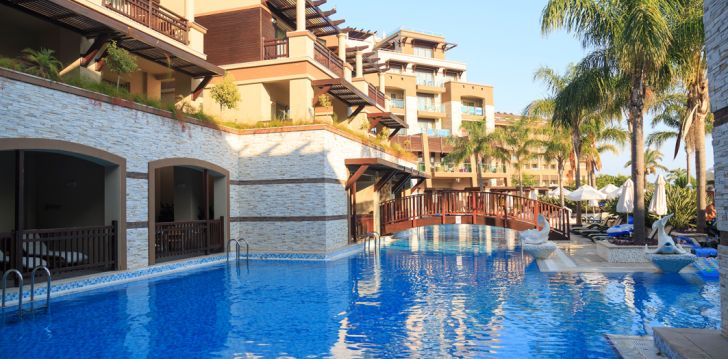 Rinkitės viešbutį SUNIS KUMKOY BEACH RESORT HOTEL & SPA kelionei į Turkija