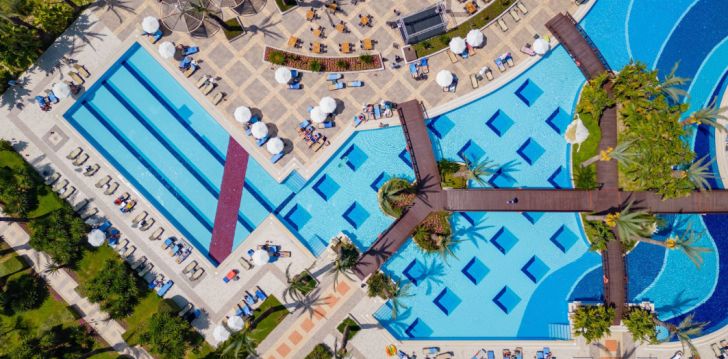 Apsistokite SUNIS KUMKOY BEACH RESORT HOTEL & SPA viešbutyje už gerą kainą. 