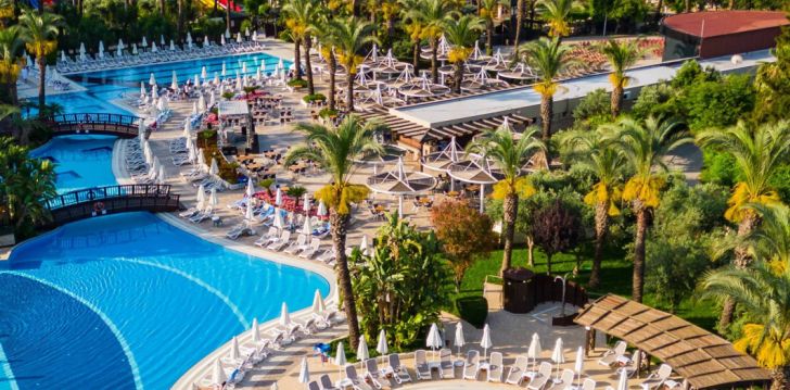 Atostogos Turkija – apsistokite viešbutyje SUNIS KUMKOY BEACH RESORT HOTEL & SPA