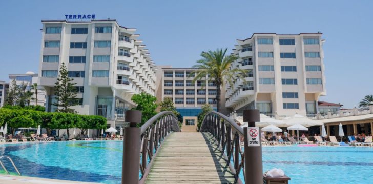 TERRACE BEACH RESORT HOTEL - klientų vertinamas, kaip geras kainos ir kokybės santykis. 