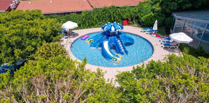 Rinkitės viešbutį TERRACE BEACH RESORT HOTEL kelionei į Turkija