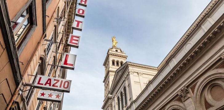 Apsistokite LAZIO viešbutyje už gerą kainą. 