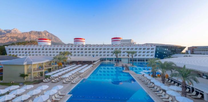 Viešbutis TRANSATLANTIK HOTEL & SPA įsikūręs Turkija.