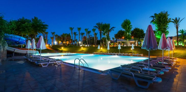 Atostogos Turkija – apsistokite viešbutyje QUEENS PARK LE JARDIN RESORT