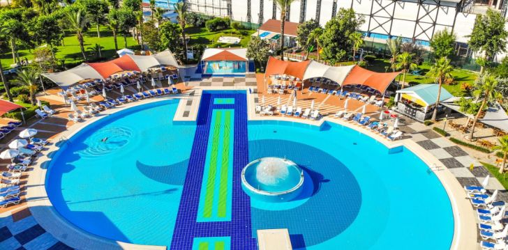Atostogos Turkija – apsistokite viešbutyje QUEENS PARK LE JARDIN RESORT