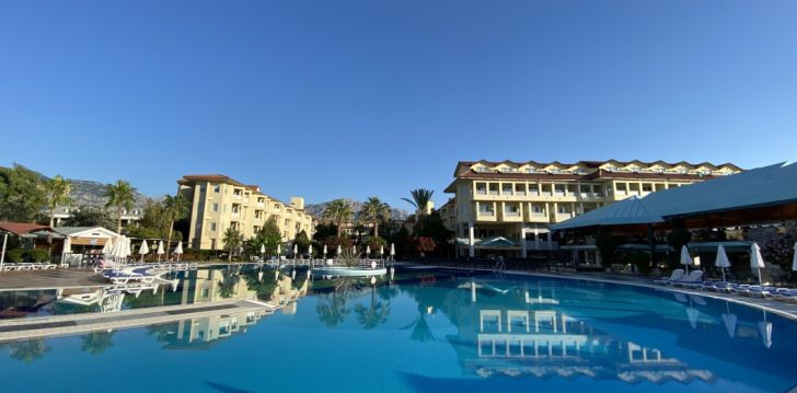Jaukus viešbutis QUEENS PARK LE JARDIN RESORT, jūsų atostogoms
