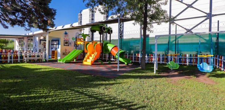 Rinkitės viešbutį QUEENS PARK LE JARDIN RESORT kelionei į Turkija