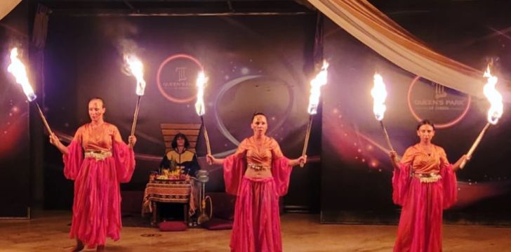 Tavęs laukia poilsis Turkija įsikūrusiame QUEENS PARK LE JARDIN RESORT