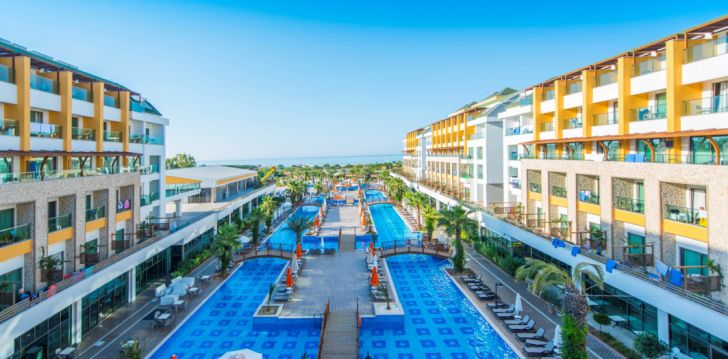 Apsistokite PORT NATURE LUXURY RESORT HOTEL & SPA viešbutyje už gerą kainą. 