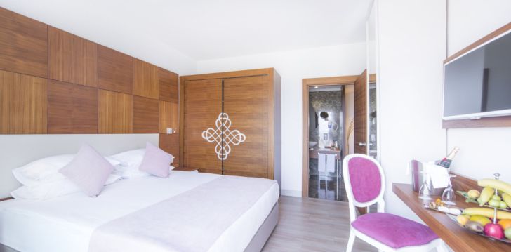 Rinkitės viešbutį PORT NATURE LUXURY RESORT HOTEL & SPA kelionei į Turkija