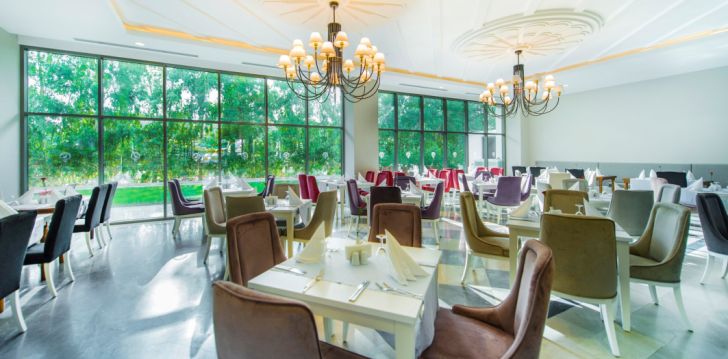 Apgyvendinimas 5* PORT NATURE LUXURY RESORT HOTEL & SPA
