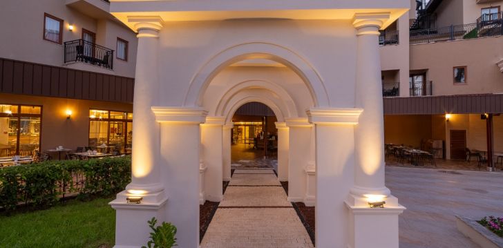 Tavo atostogos prasideda viešbutyje NUMA CLUB SIDE HOTEL