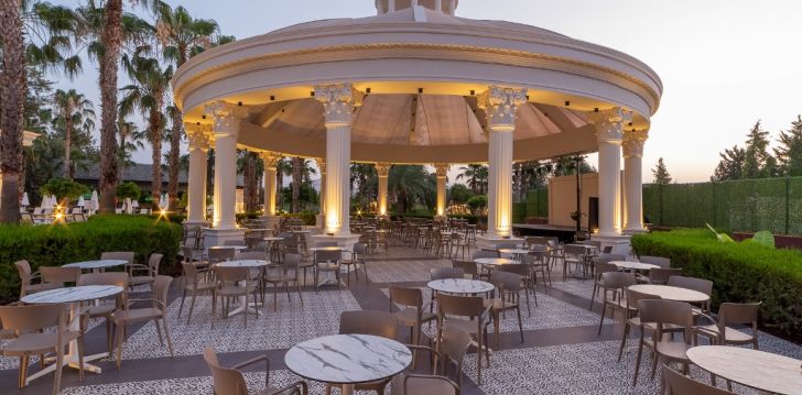 Nepraleisk progos pailsėti už gerą kainą - viešbutyje NUMA CLUB SIDE HOTEL