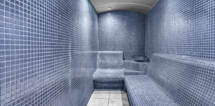 Apsistokite NUMA CLUB SIDE HOTEL viešbutyje už gerą kainą.