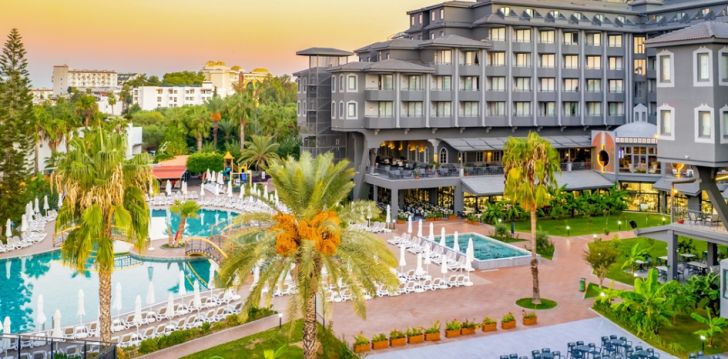 Tavo atostogos prasideda viešbutyje NOVA PARK HOTEL