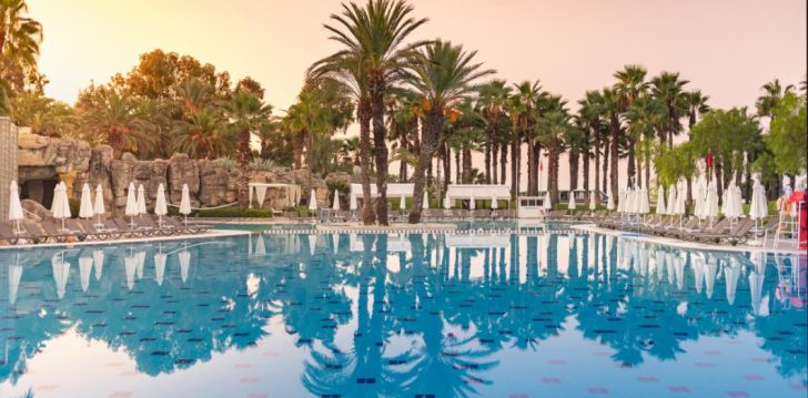 Viešbutis MONACHUS FAMILY RESORT SORGUN (ex. SEVEN SEAS HOTEL BLUE) įsikūręs Turkija.