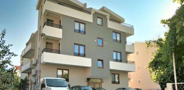 Apsistokite MARTINOVIC APARTAMENTAI viešbutyje už gerą kainą. 