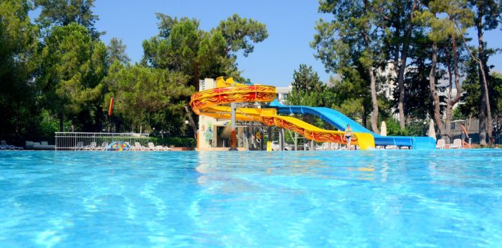 Rinkitės viešbutį MEDER RESORT HOTEL kelionei į Turkija