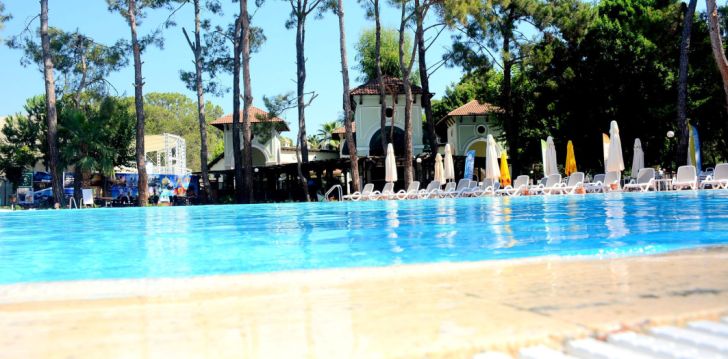Tavęs laukia poilsis Turkija įsikūrusiame MEDER RESORT HOTEL