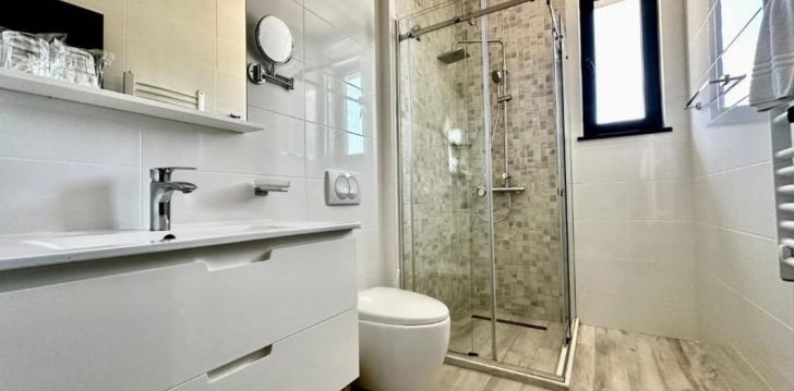 Planuoji kelionę į Juodkalnija? apsistokite 4 viešbutyje HOTEL DEL MEDIO. 