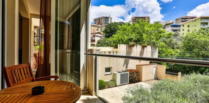 Viešbutis HOTEL PREMIER įsikūręs Juodkalnija.