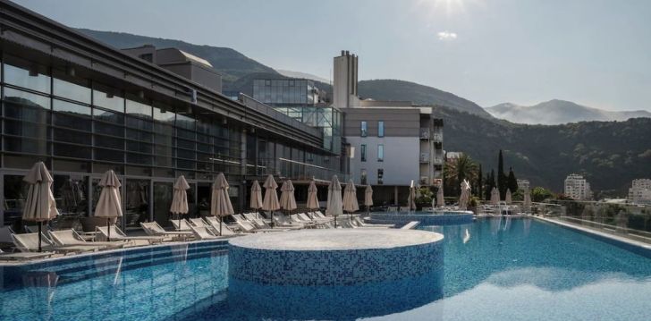 Apsistokite EUROSTARS QUEEN OF MONTENEGRO viešbutyje už gerą kainą. 