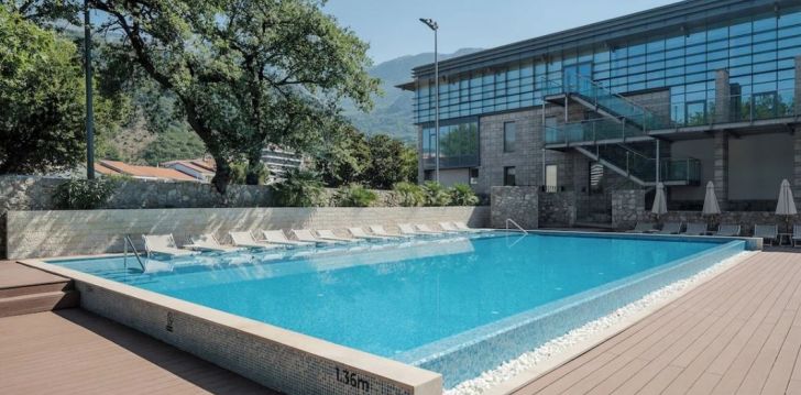 Apsistokite EUROSTARS QUEEN OF MONTENEGRO viešbutyje už gerą kainą.