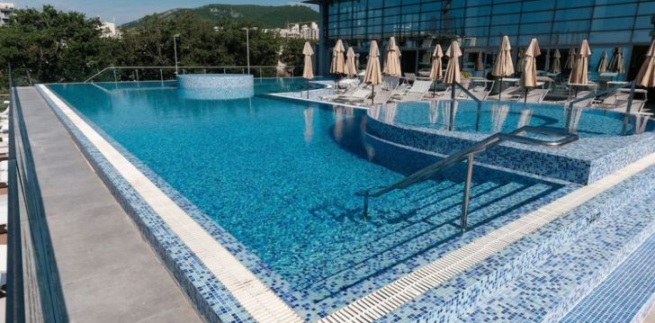 Viešbutis EUROSTARS QUEEN OF MONTENEGRO įsikūręs Juodkalnija.