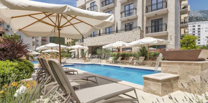 Viešbutis HOTEL MOMENTUM BY AYCON įsikūręs Juodkalnija.