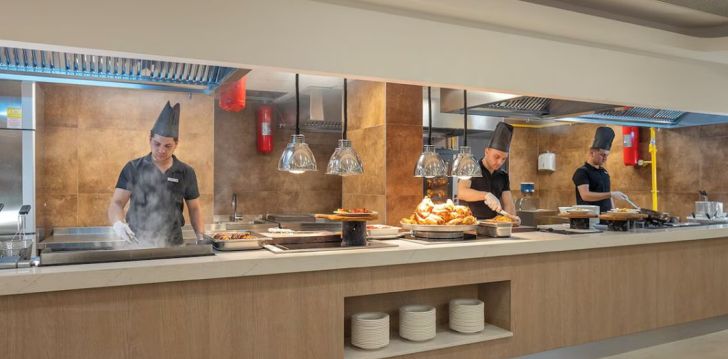 Nepraleisk progos pailsėti už gerą kainą - viešbutyje KAIA CORACESIUM HOTEL