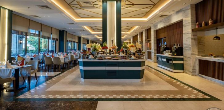Nepraleisk progos pailsėti už gerą kainą - viešbutyje SUNLAND RESORT HOTEL