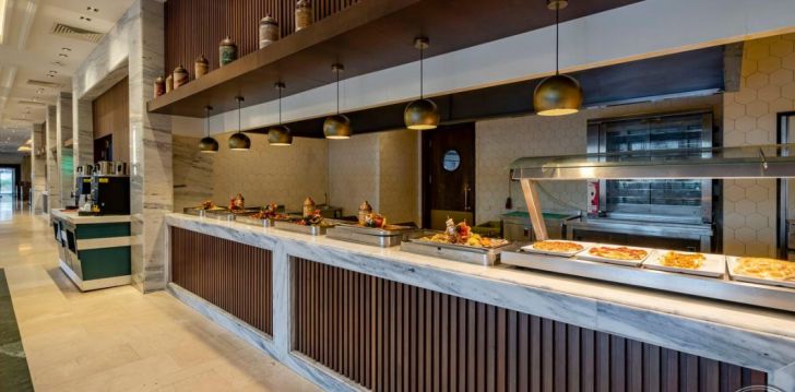 Apgyvendinimas 5* SUNLAND RESORT HOTEL