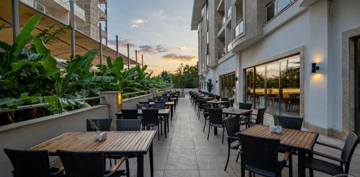 Viešbutis SUNLAND RESORT HOTEL įsikūręs Turkija. 