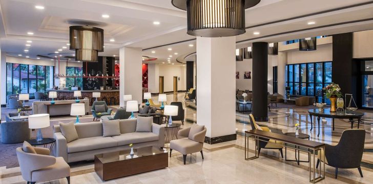 viešbutis DOUBLETREE BY HILTON ANTALYA – KEMER įsikūręs Turkija. 