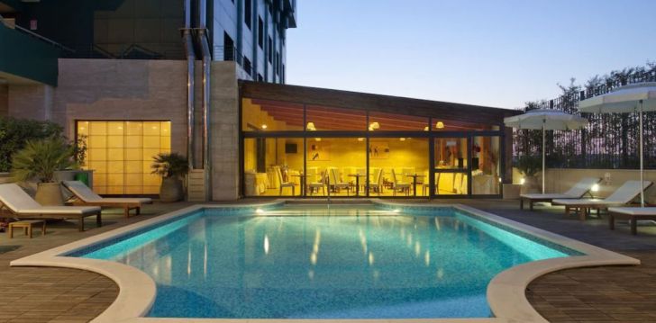 HOLIDAY INN CAGLIARI - klientų vertinamas, kaip geras kainos ir kokybės santykis. 