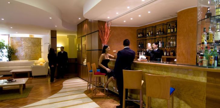 Planuoji kelionę į Italija? apsistokite 4 viešbutyje HOLIDAY INN CAGLIARI.