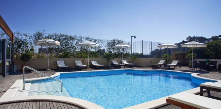 Viešbutis HOLIDAY INN CAGLIARI įsikūręs Italija.