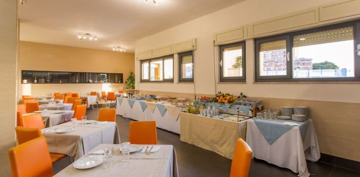 Apsistokite HOTEL RESIDENCE ULIVI E PALME viešbutyje už gerą kainą.
