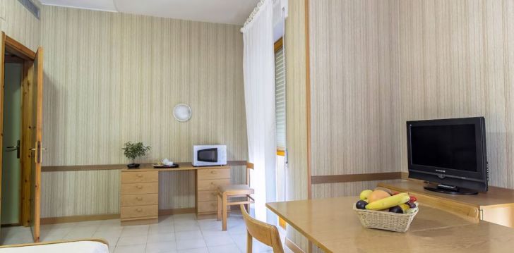 Tavęs laukia poilsis Italija įsikūrusiame HOTEL RESIDENCE ULIVI E PALME