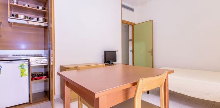 Tavęs laukia poilsis Italija įsikūrusiame HOTEL RESIDENCE ULIVI E PALME