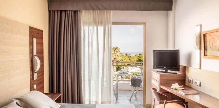 viešbutis AQUA HOTEL AQUAMARINA & SPA įsikūręs Ispanija.
