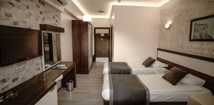 Planuoji kelionę į Turkija? apsistokite 4 viešbutyje HOTEL CAMYUVA BEACH. 