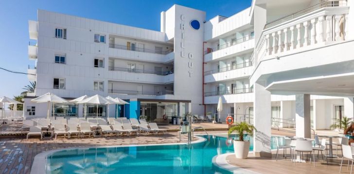 Viešbutis TRITON BEACH įsikūręs Ispanija.
