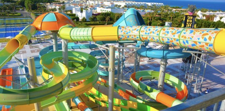 Apsistokite FANTAZIA AQUA PARK BEACH RESORT viešbutyje už gerą kainą.