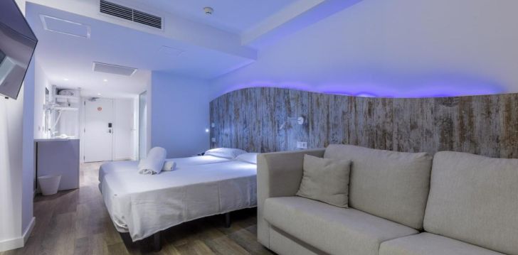 Viešbutis TRITON BEACH įsikūręs Ispanija.