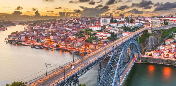 Viešbutis PAŽINTINĖ KELIONĖ Į PORTUGALIJĄ įsikūręs Portugalija. 