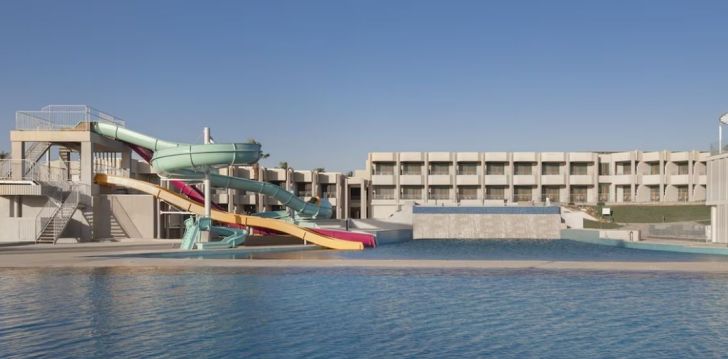 Apsistokite V HOTEL (ex. Pyramisa Sharm el Sheikh) viešbutyje už gerą kainą.