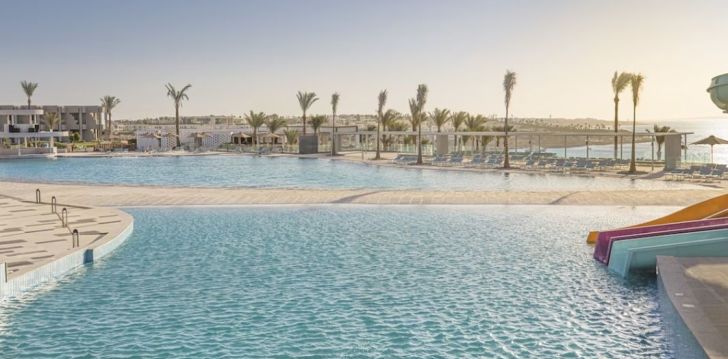 V HOTEL (ex. Pyramisa Sharm el Sheikh) - klientų vertinamas, kaip geras kainos ir kokybės santykis.