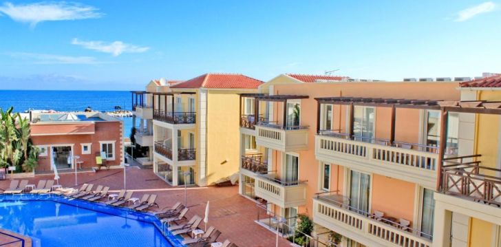 Apsistokite PORTO KALAMAKI HOTEL APARTAMENTS viešbutyje už gerą kainą. 