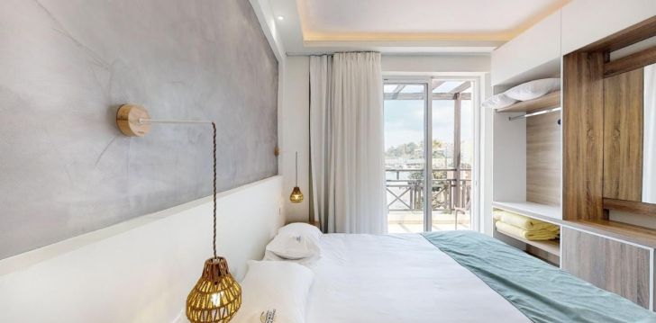 Apsistokite PORTO KALAMAKI HOTEL APARTAMENTS viešbutyje už gerą kainą.